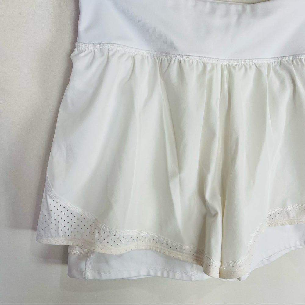 Spanx Get Moving Double Layer Shapewear White Athletic Shorts Size Large - Picture 3 of 7